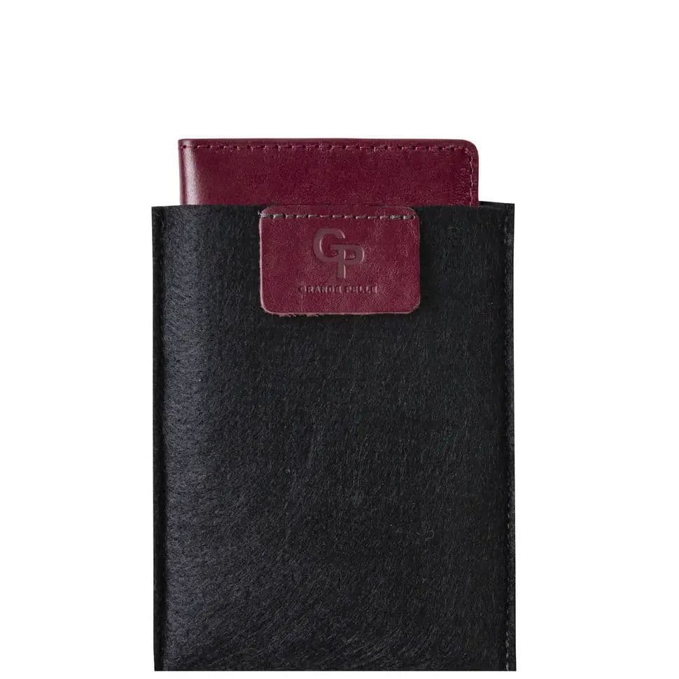 Шкіряна обкладинка на паспорт Grande Pelle 252661 бордова — 2