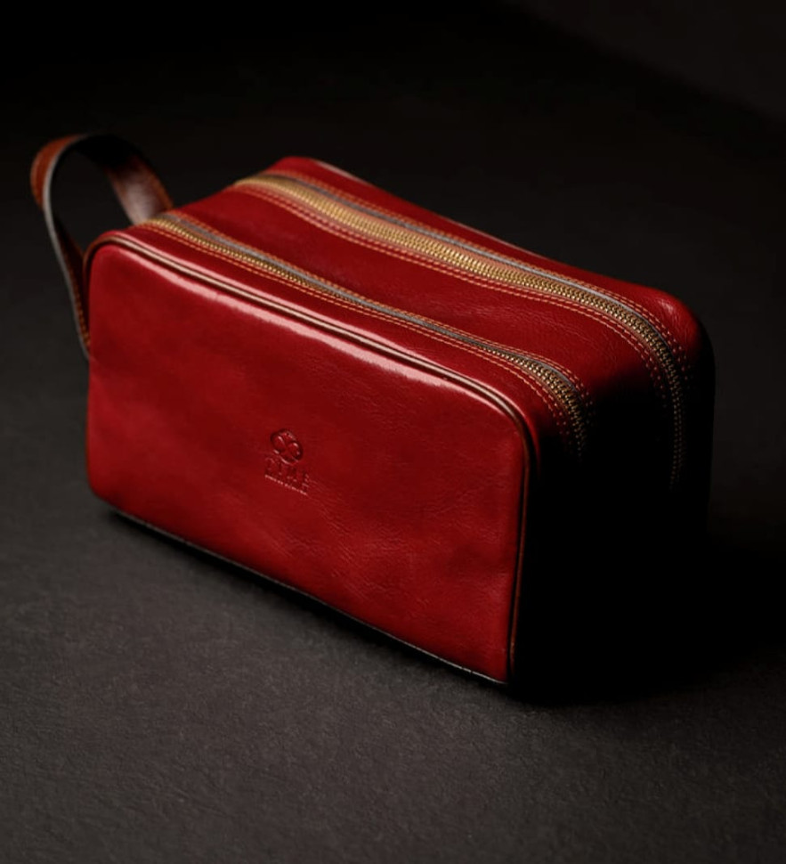 Женская кожаная косметичка Dopp Kit - All the Kings Men -  Красный цвет - Time Resistance 5231901W — 2