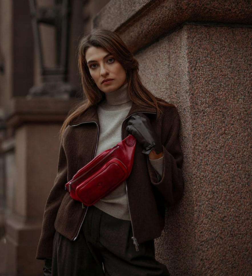 Женская кожаная сумка-слинг Belly Bag - Independent People - Красный цвет - Time Resistance 5231701W — 3