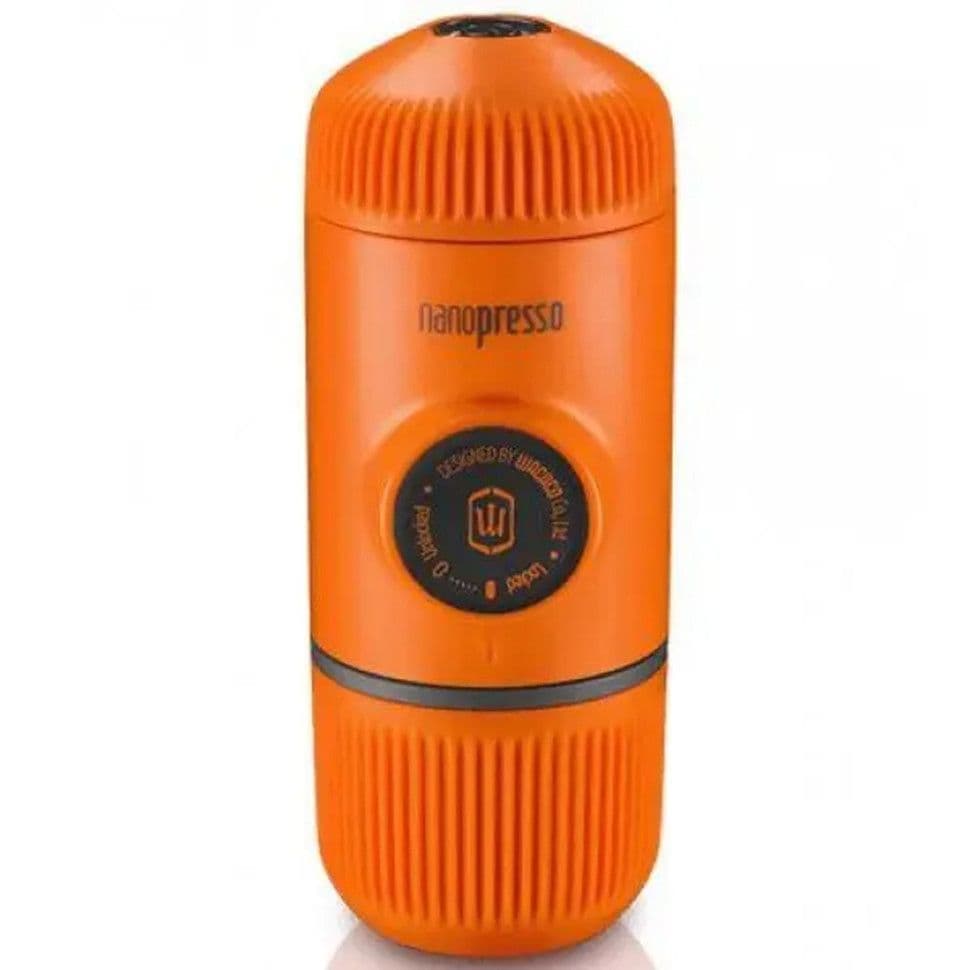 Портативная еспресо-кофеварка Wacaco Nanopresso оранжевая, механическая, для молотого кофе — фото 1