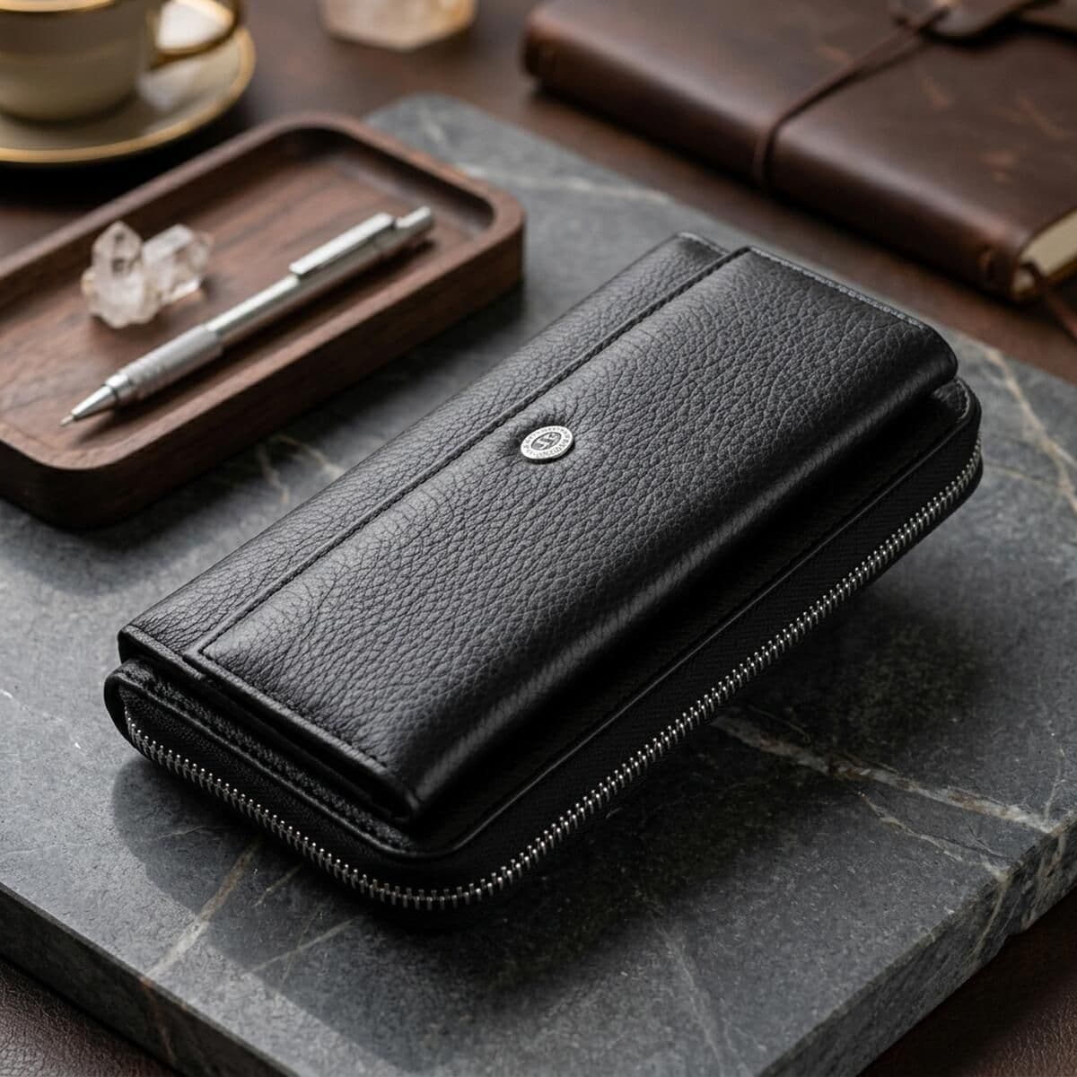 Жіночий шкіряний клатч для карток купюр та документів ST Leather 19292 Чорний