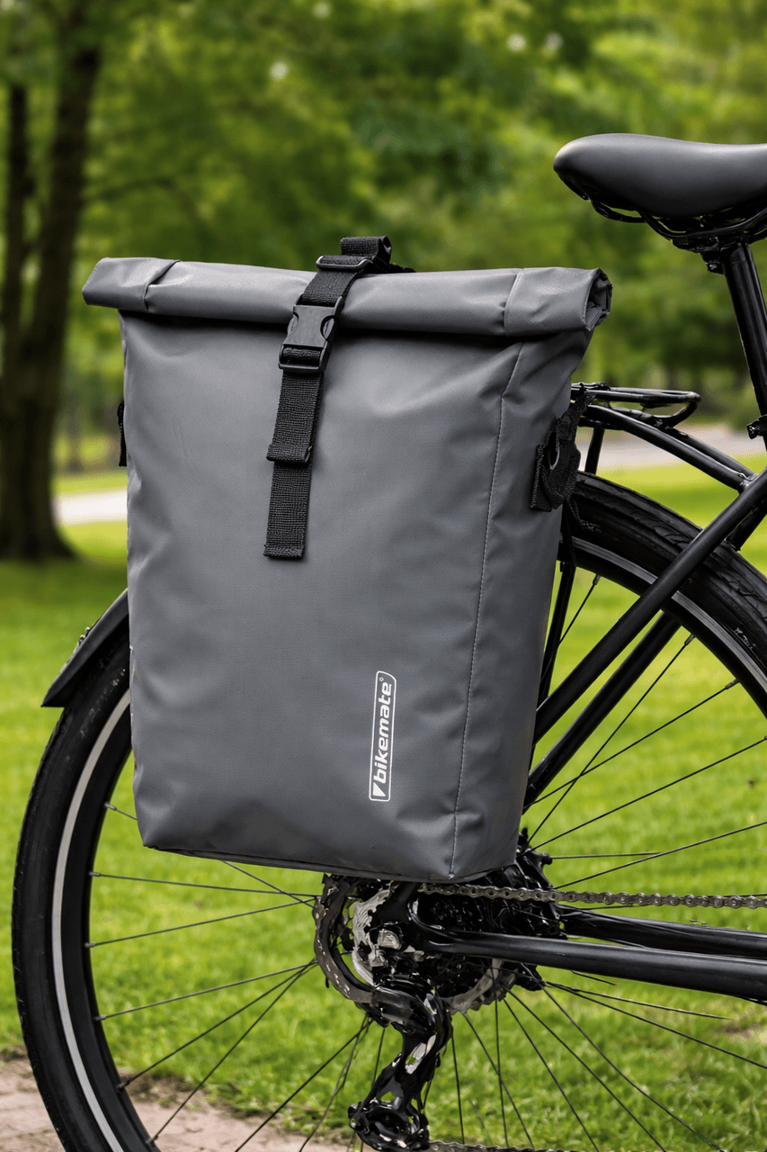 Рюкзак, велосумка на багажник с дождевиком два в одном 22L Bikemate серая