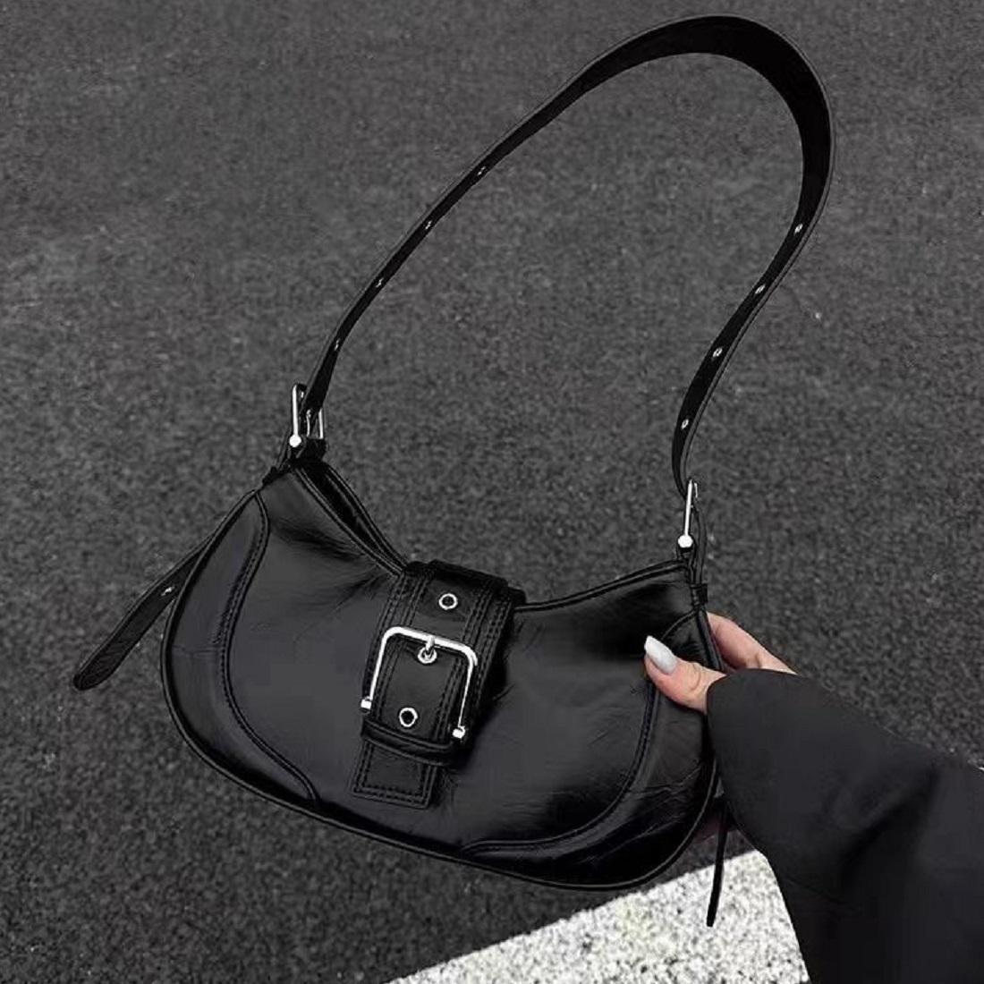 Сумочка из єко-кожи со стильной застежкой Lilly P3-L015A — фото 1