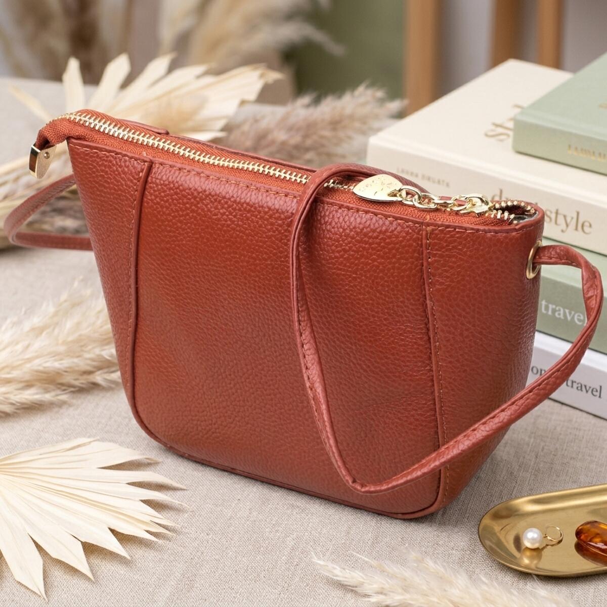 Невелика сумка жіноча через плече з натуральної шкіри Vintage 22300 Коричнева