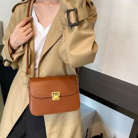 Придбати Каркасное кроссбоди с клапаном на замке эко-кожа Lilly P1-2806C, image , характеристики, відгуки