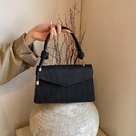 Купить Кроссбоди каркасное из эко-кожи Lilly P1-86148A, фото , характеристики, отзывы