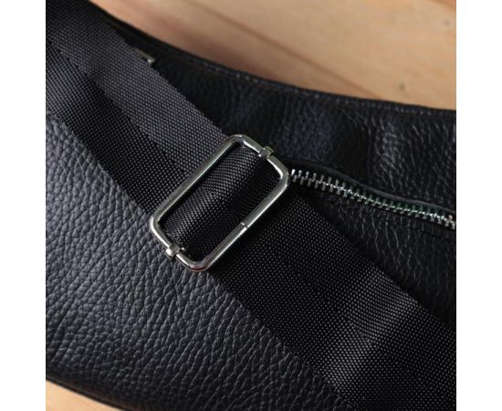 Купить Удобная сумка-бананка унисекс из натуральной кожи Shvigel 22824 Черная, фото , изображение 11, характеристики, отзывы