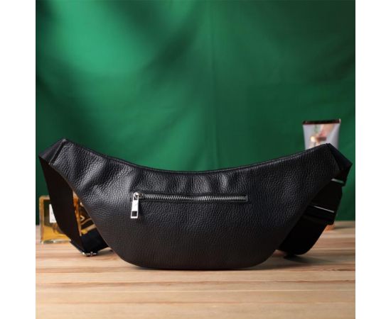 Купить Удобная сумка-бананка унисекс из натуральной кожи Shvigel 22824 Черная, фото , изображение 10, характеристики, отзывы