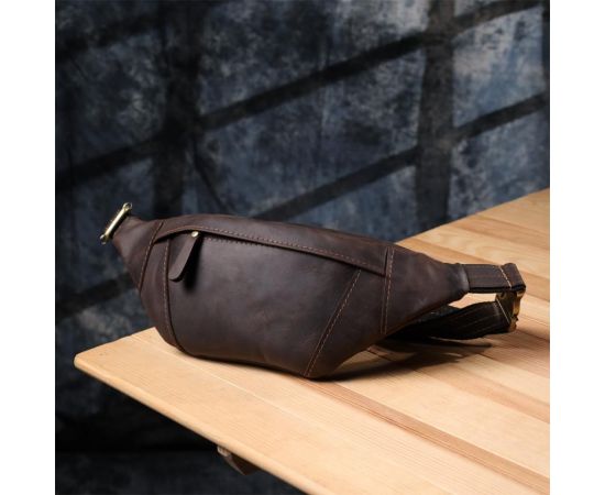 Купить Удобная сумка-бананка для мужчин из натуральной винтажной кожи Shvigel 23121 Коричневый, фото , изображение 8, характеристики, отзывы