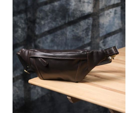 Купить Мужская сумка-бананка компактного размера из натуральной гладкой кожи Shvigel 23126 Коричневый, фото , изображение 8, характеристики, отзывы