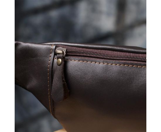 Купить Мужская сумка-бананка компактного размера из натуральной гладкой кожи Shvigel 23126 Коричневый, фото , изображение 10, характеристики, отзывы