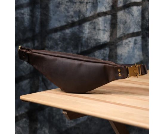 Купить Мужская стильная бананка из натуральной винтажной кожи Shvigel 23130 Коричневый, фото , изображение 9, характеристики, отзывы