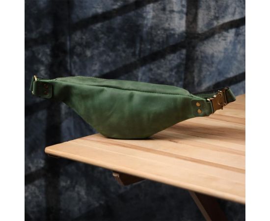 Купить Вместительная бананка для мужчин из натуральной винтажной кожи Shvigel 23133 Зеленый, фото , изображение 9, характеристики, отзывы