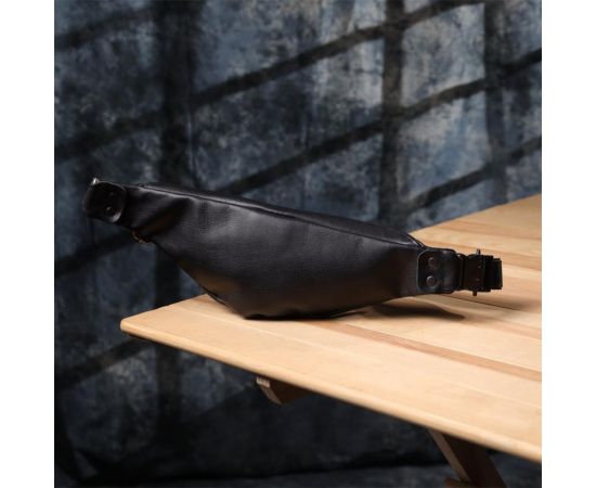 Купить Сумка бананка для мужчин из гладкой натуральной кожи Shvigel 23134 Черный, фото , изображение 10, характеристики, отзывы