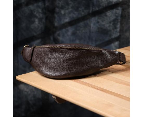 Купить Стильная сумка бананка из зернистой натуральной кожи Shvigel 23146 Коричневый, фото , изображение 9, характеристики, отзывы