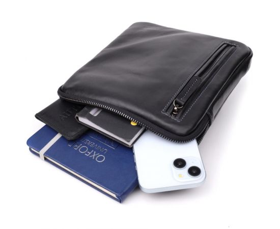 Купить Стильная и практичная мужская сумка на плечо из натуральной гладкой кожи Shvigel 23153 Черный, фото , изображение 8, характеристики, отзывы