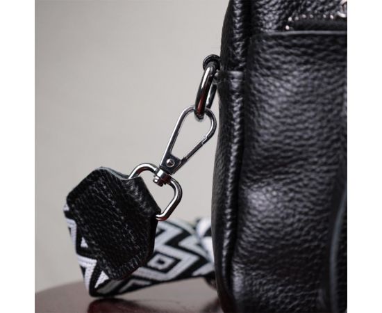 Купить Практичная женская кожаная сумка из стильным бегунком Vintage 22654 Черная, фото , изображение 13, характеристики, отзывы