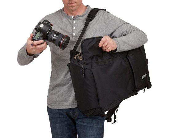 Придбати Рюкзак Thule Covert DSLR Rolltop Backpack 32L (Black) 3205344 (TH 3205344), image , зображення 3, характеристики, відгуки