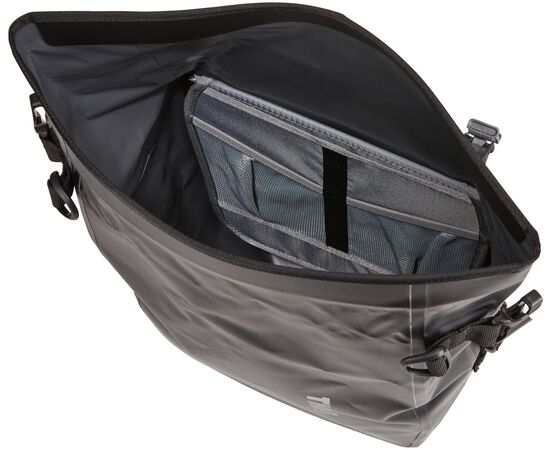 Купить Велосипедные сумки Thule Shield Pannier 13L (Black) (TH 3204205), фото , изображение 6, характеристики, отзывы