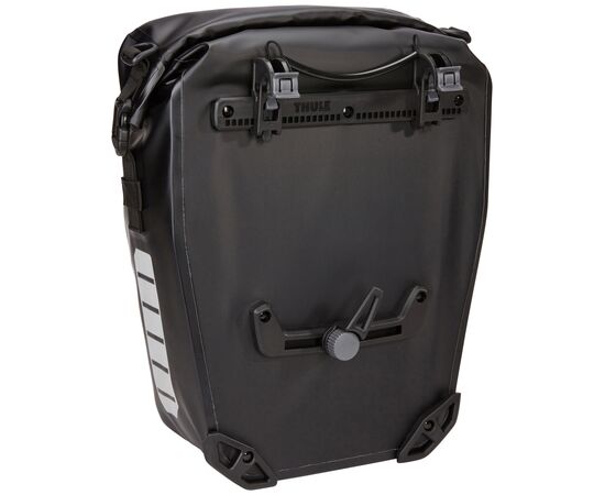 Купить Велосипедная сумка Thule Shield Pannier 17L (Black) (TH 3204208), фото , изображение 7, характеристики, отзывы