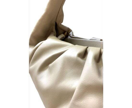 Купить Кожаная сумка Italian Bags Клатч Italian Bags 2930_beige Кожаный Бежевый, фото , изображение 3, характеристики, отзывы