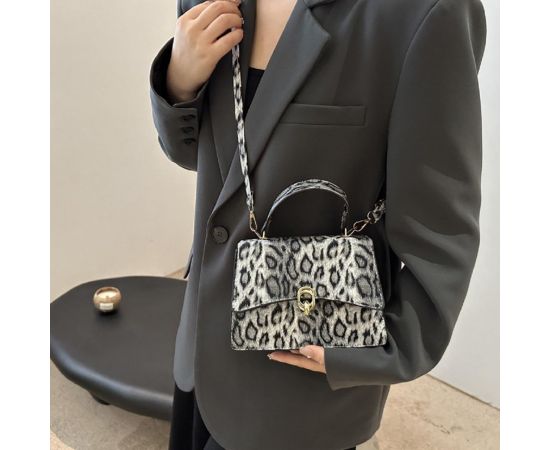 Купить Стильное кроссбоди эко-кожа лео Lilly P1-369-9075LG, фото , изображение 2, характеристики, отзывы
