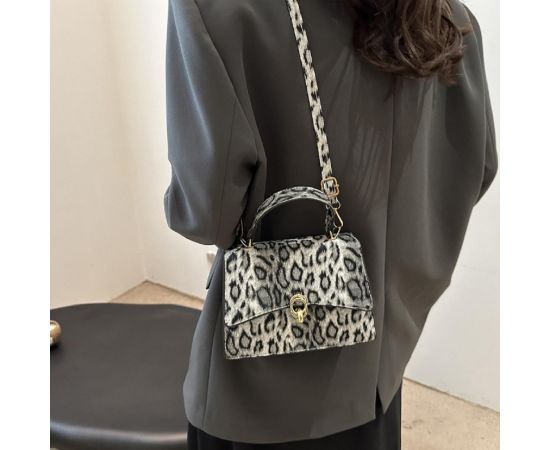 Купить Стильное кроссбоди эко-кожа лео Lilly P1-369-9075LG, фото , изображение 4, характеристики, отзывы