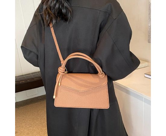 Купить Кроссбоди каркасное из эко-кожи Lilly P1-86148C, фото , изображение 2, характеристики, отзывы