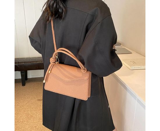 Купить Кроссбоди каркасное из эко-кожи Lilly P1-86148C, фото , изображение 4, характеристики, отзывы