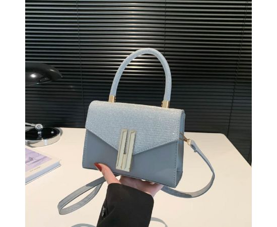 Купить Женское кроссбоди с золотистой фурнитурой Lilly P2-1701G, фото , изображение 2, характеристики, отзывы
