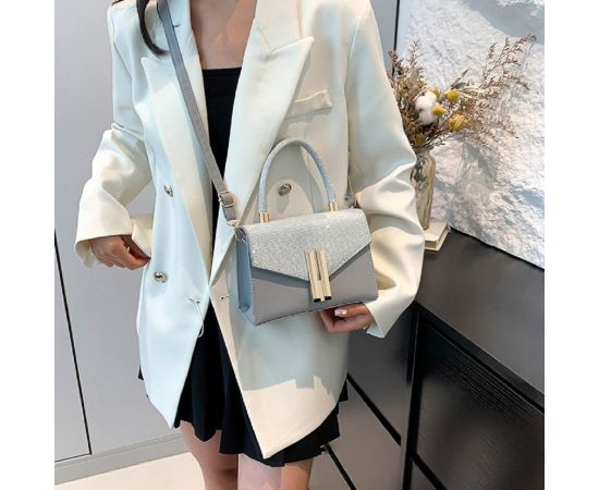 Купить Женское кроссбоди с золотистой фурнитурой Lilly P2-1701G, фото , изображение 4, характеристики, отзывы
