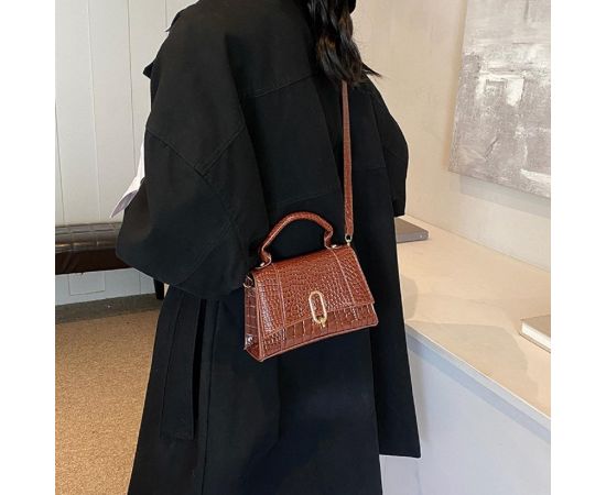 Купить Каркасное небольшое кроссбоди из эко-кожи Lilly P2-17068985C, фото , изображение 2, характеристики, отзывы