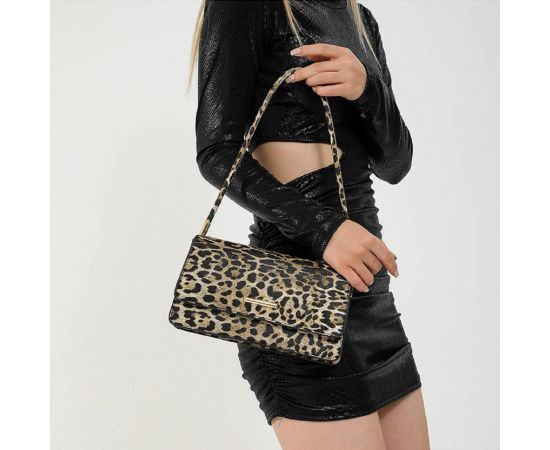 Купить Кроссбоди с клапаном из эко-кожи Lilly P2-8208LG, фото , изображение 6, характеристики, отзывы
