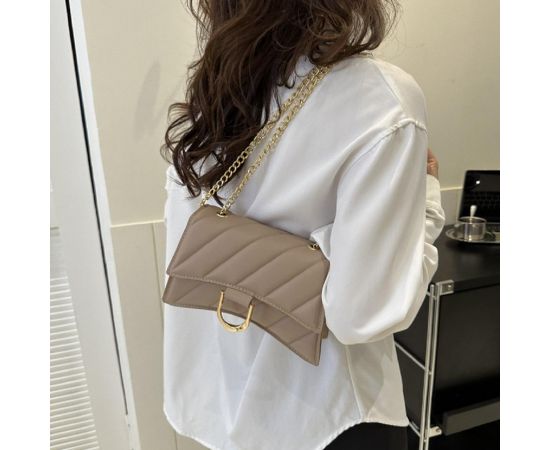 Купить Кроссбоди выгнутой формы в эко-коже Lilly P4-377B, фото , изображение 3, характеристики, отзывы