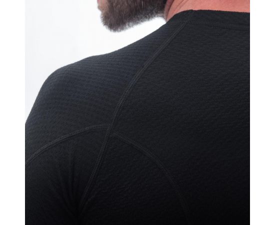 Купить Термофутболка чоловіча Sensor Merino DF LS black 15100021, SM11M-black-M, фото , изображение 6, характеристики, отзывы